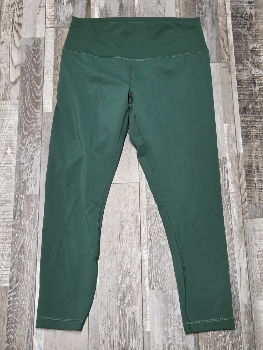 Lululemon Wunder Train High-Rise Tight 25" Green Size 12